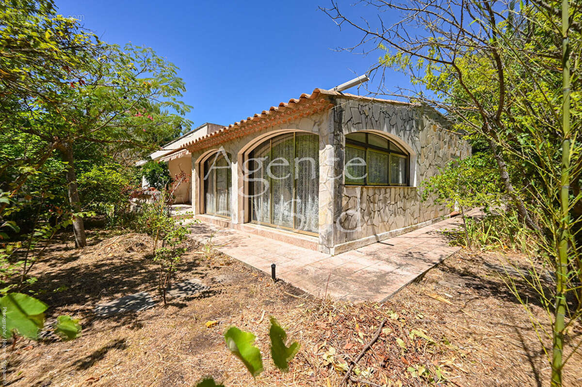 Maison à CARNOUX-EN-PROVENCE
