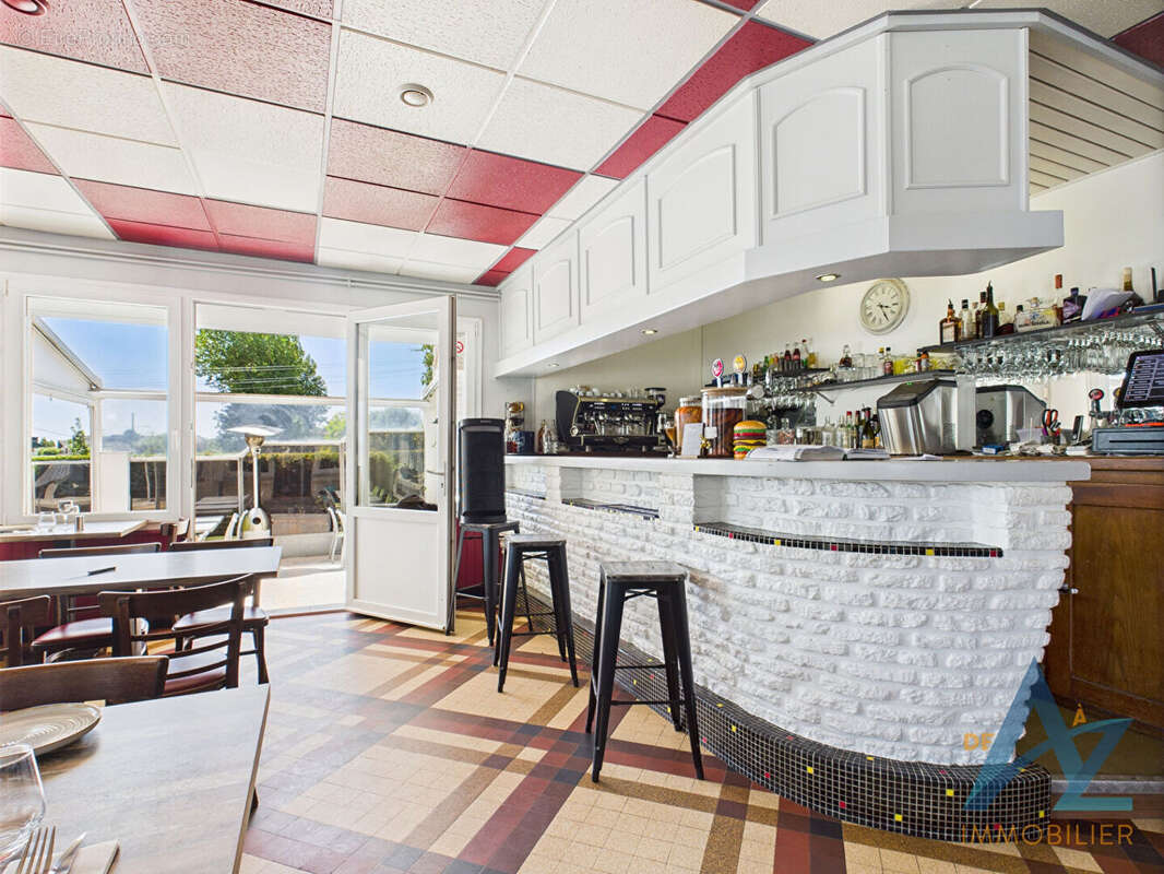 Commerce à MERVILLE-FRANCEVILLE-PLAGE