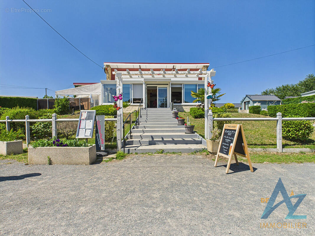 Commerce à MERVILLE-FRANCEVILLE-PLAGE