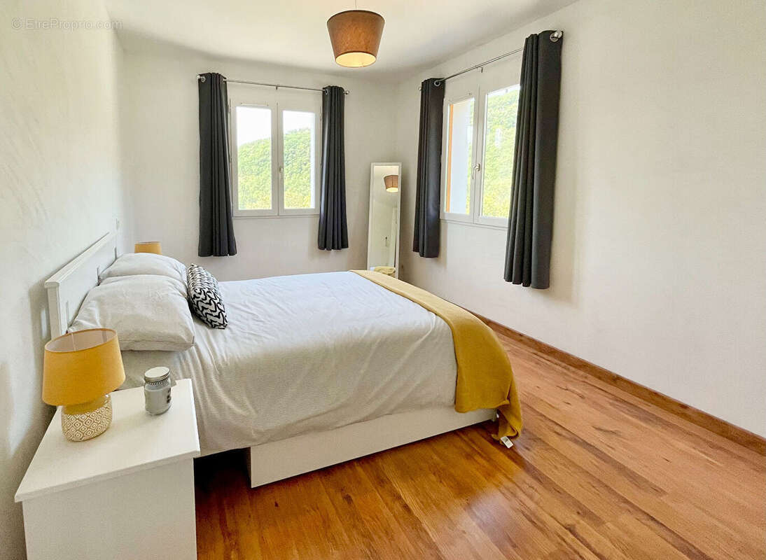 Maison à CASTELFRANC