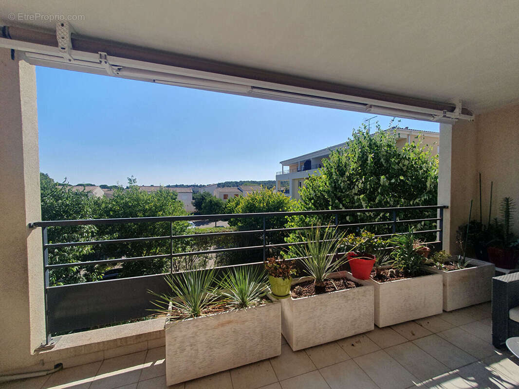 Appartement à UCHAUD