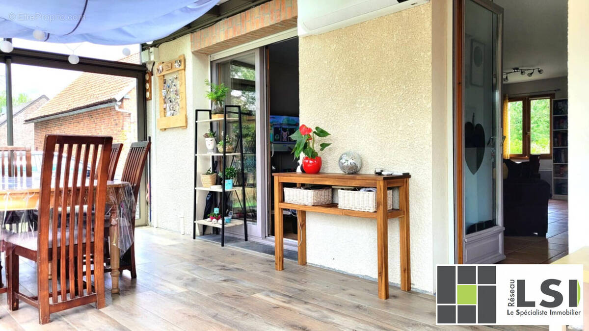 Maison à BARZY-EN-THIERACHE