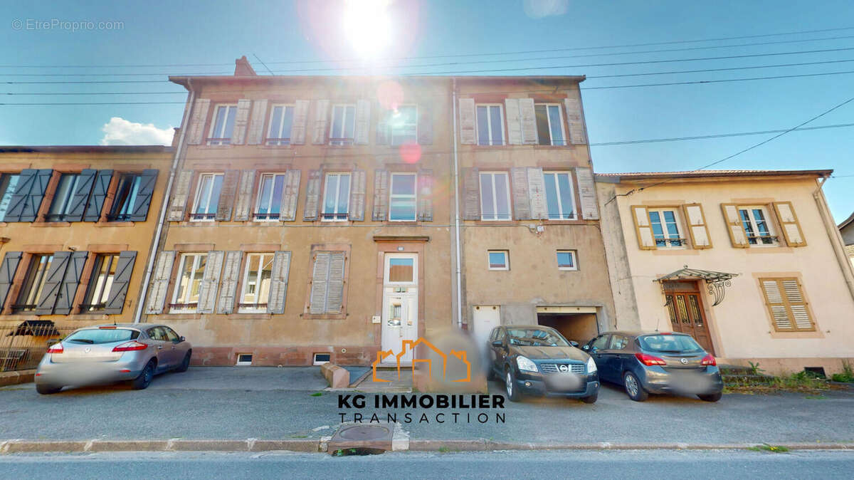 Appartement à CELLES-SUR-PLAINE