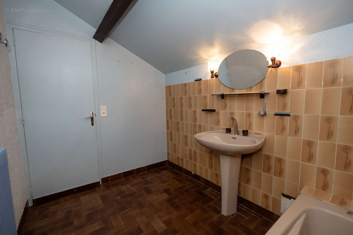 Maison à COURVIERES