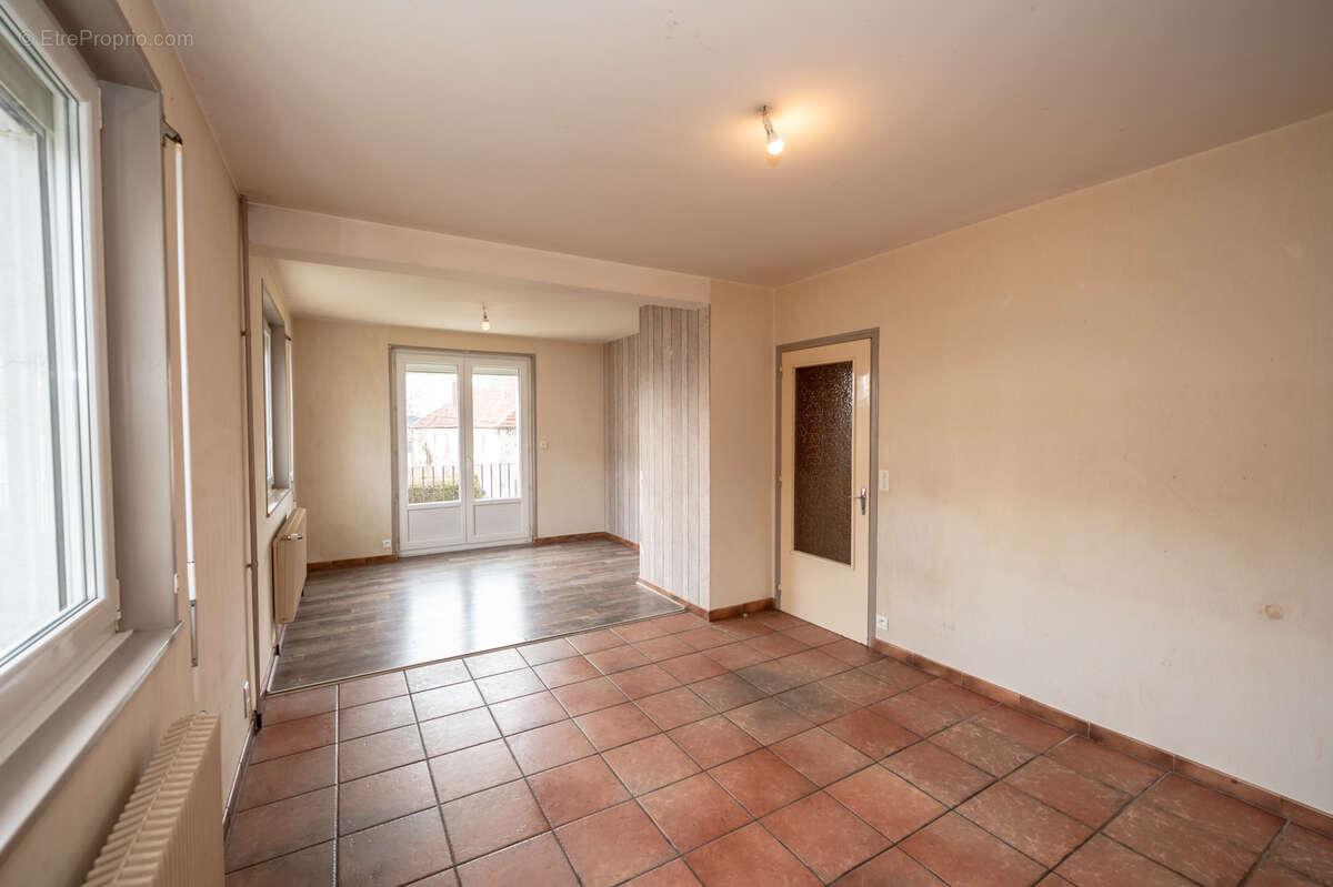 Maison à COURVIERES