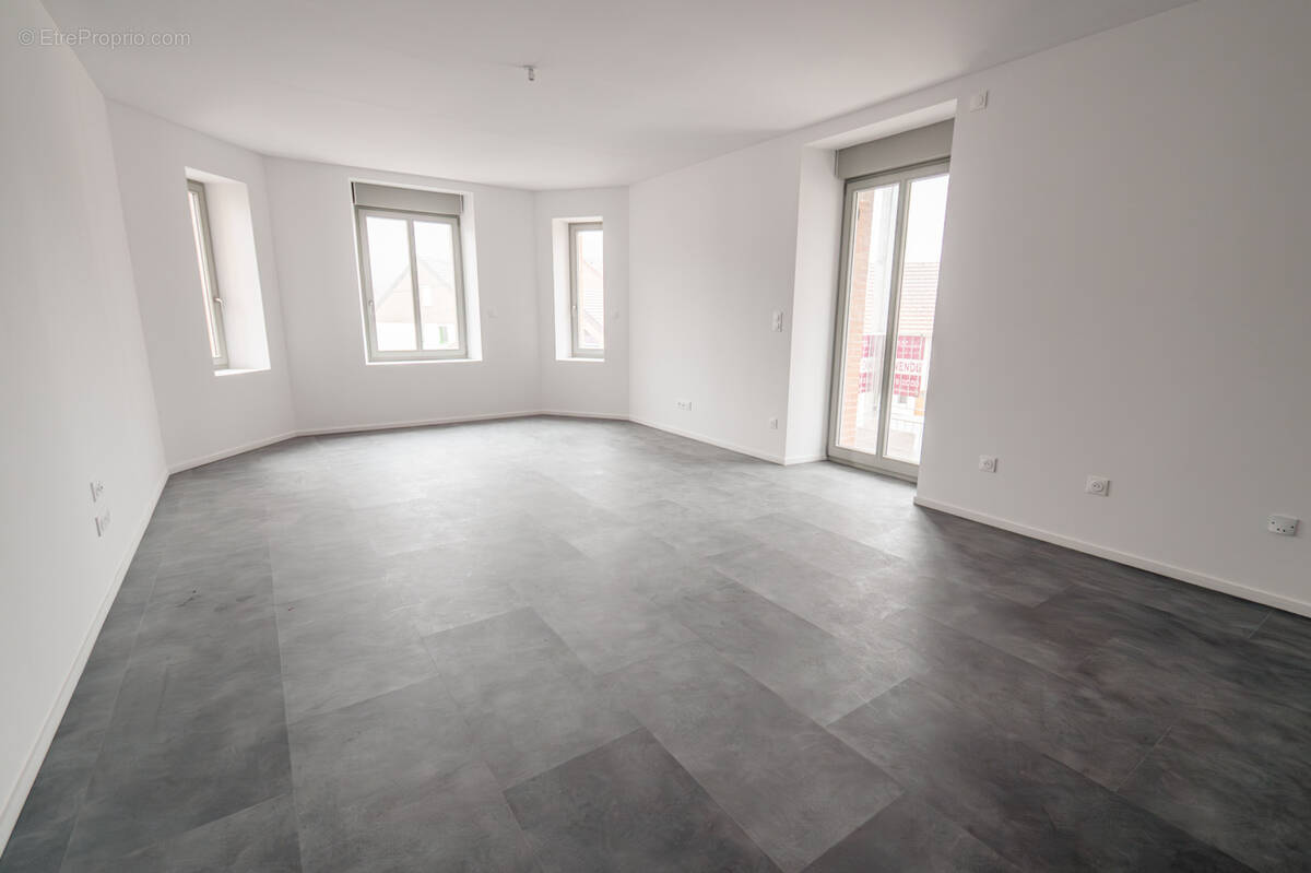 Appartement à LA CLUSE-ET-MIJOUX