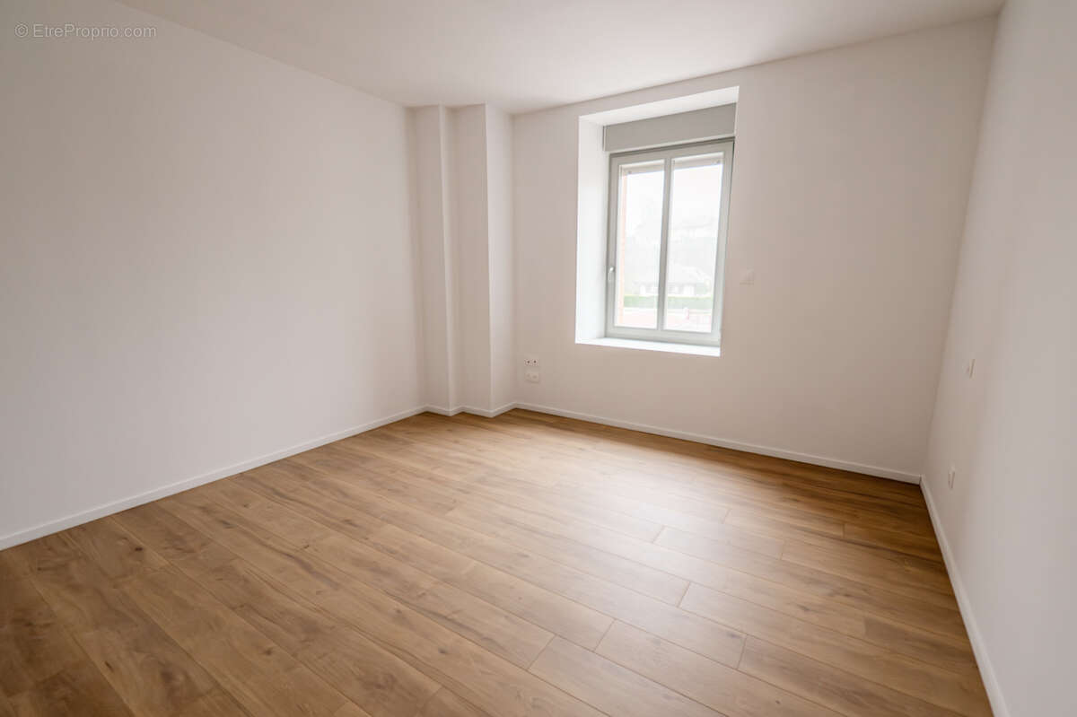 Appartement à LA CLUSE-ET-MIJOUX