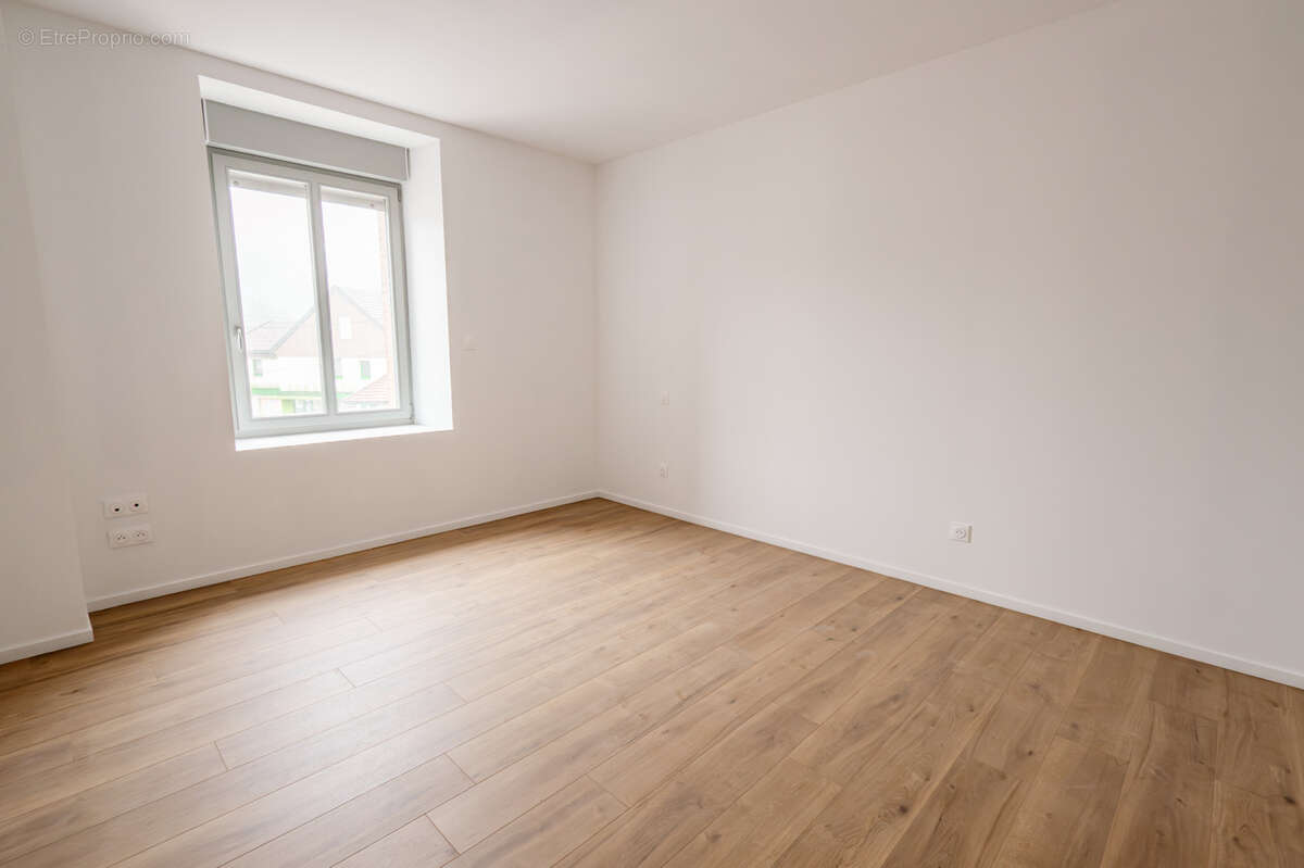 Appartement à LA CLUSE-ET-MIJOUX