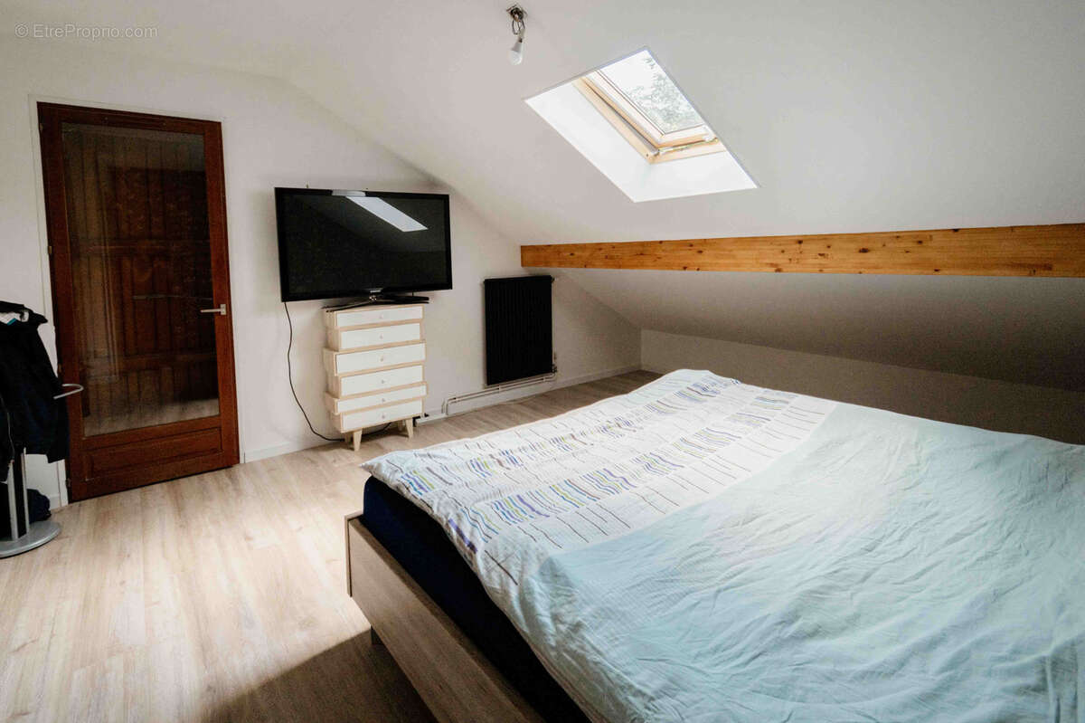 Maison à OYE-ET-PALLET