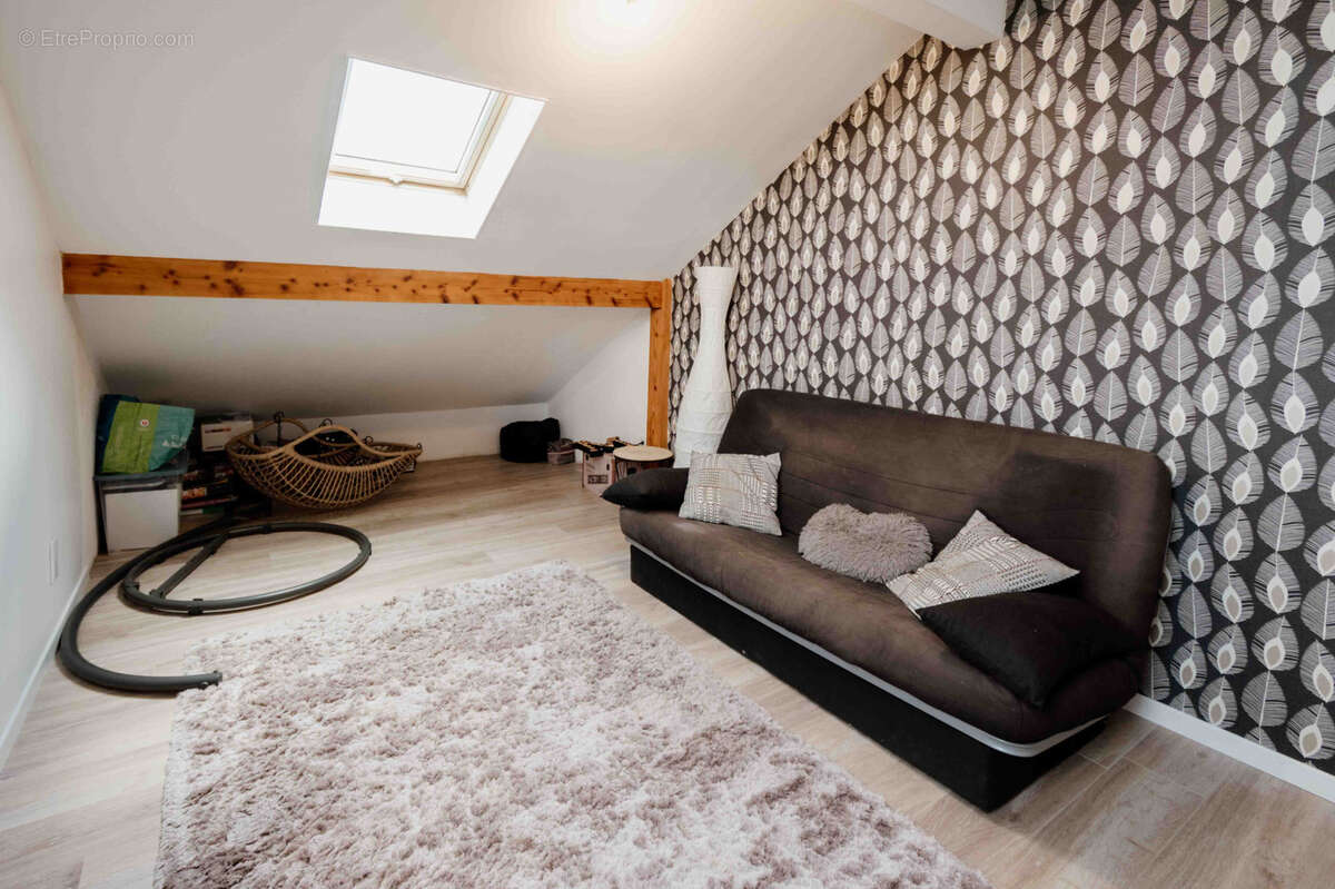 Maison à OYE-ET-PALLET