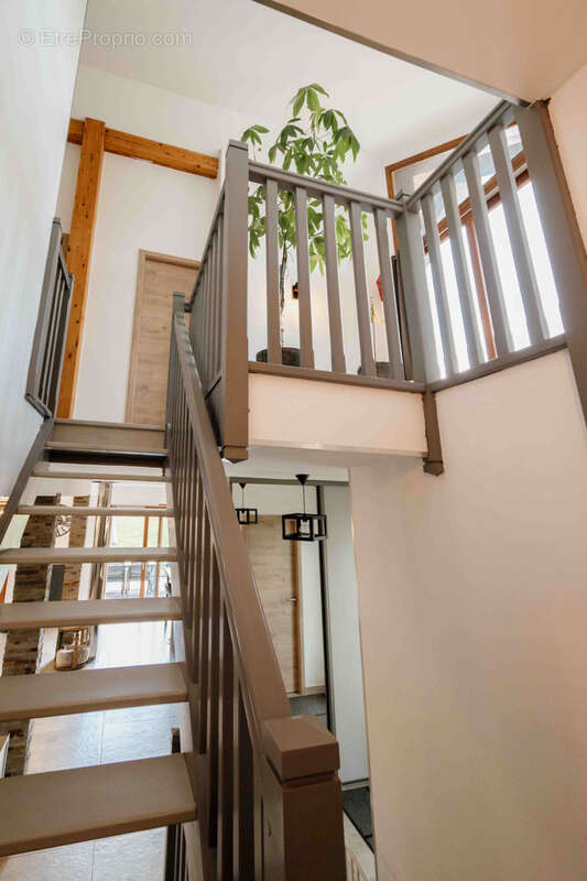 Maison à OYE-ET-PALLET