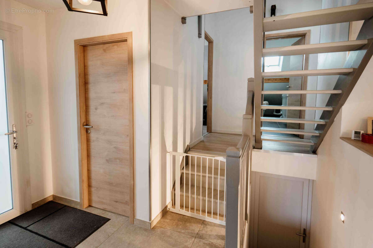 Maison à OYE-ET-PALLET