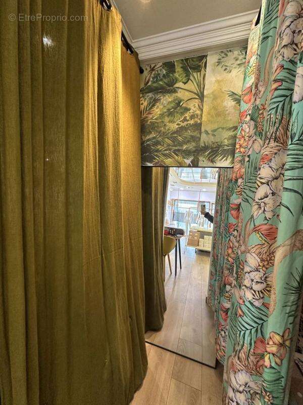 Commerce à L&#039;ILE-ROUSSE