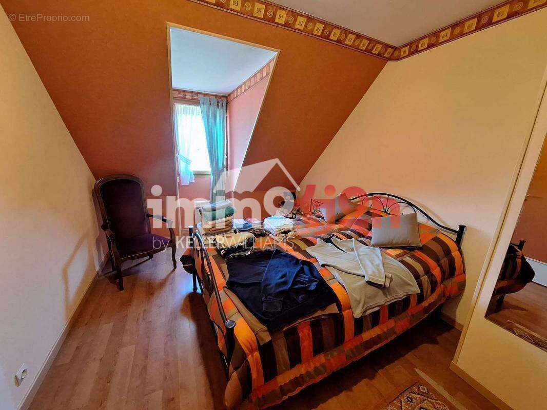 Maison à SAINT-PIERRE-EN-VAL