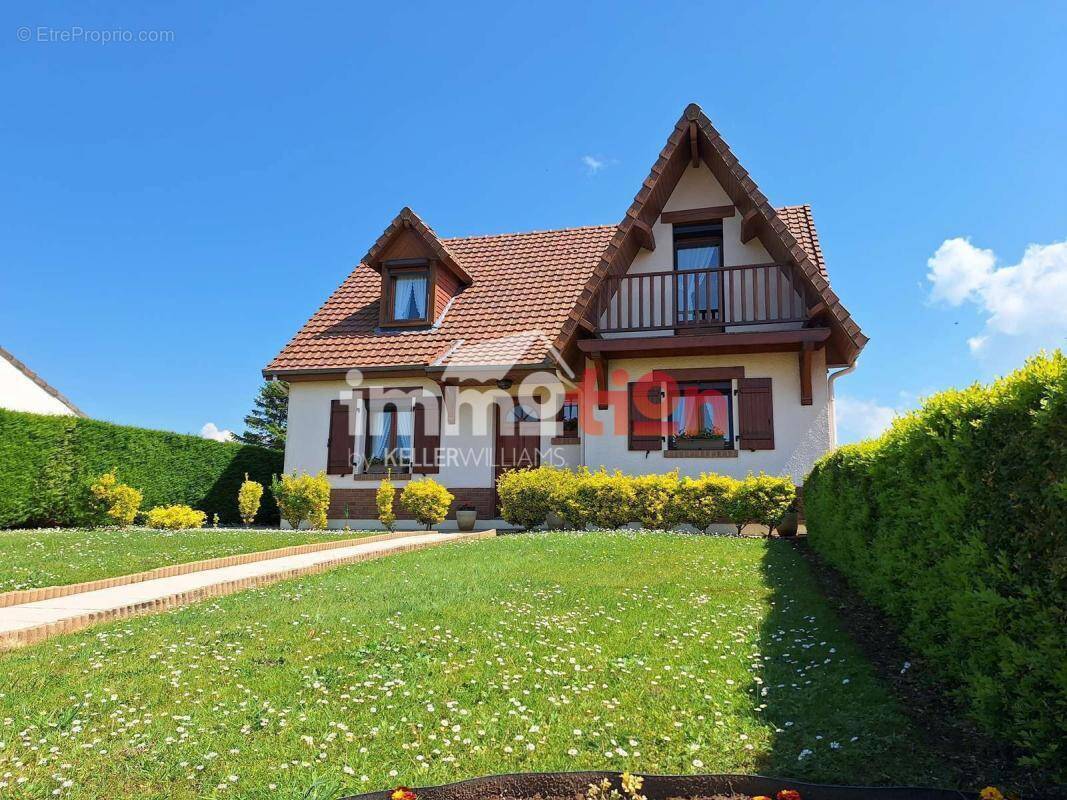 Maison à SAINT-PIERRE-EN-VAL