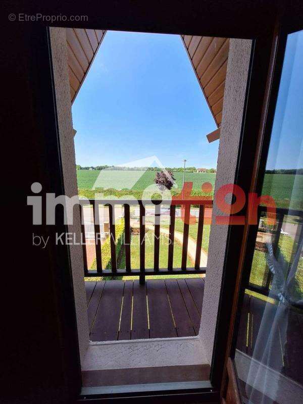 Maison à SAINT-PIERRE-EN-VAL