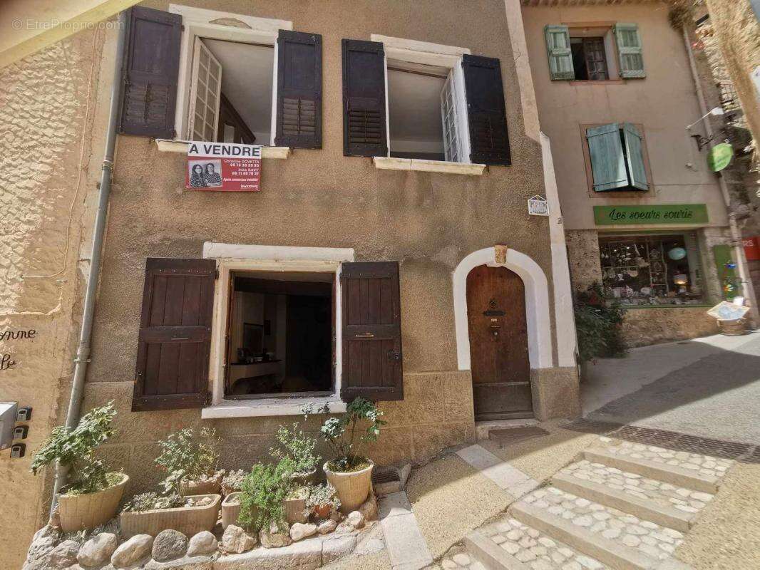 Maison à MOUSTIERS-SAINTE-MARIE