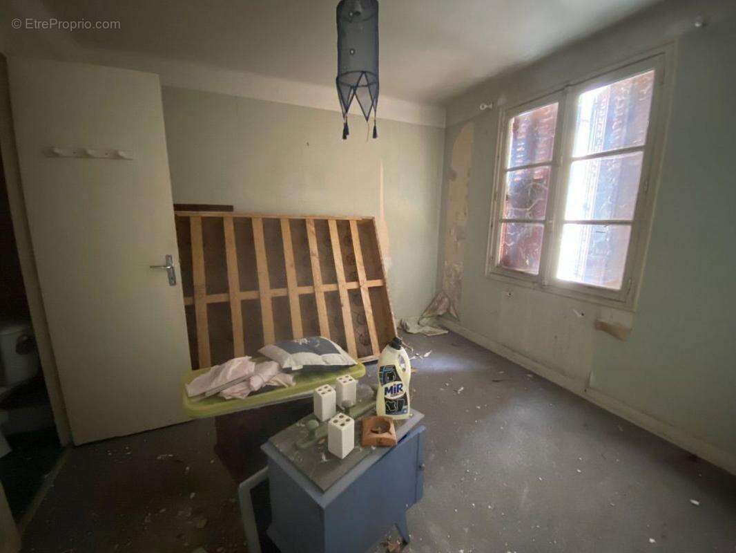 Commerce à TERRASSON-LAVILLEDIEU