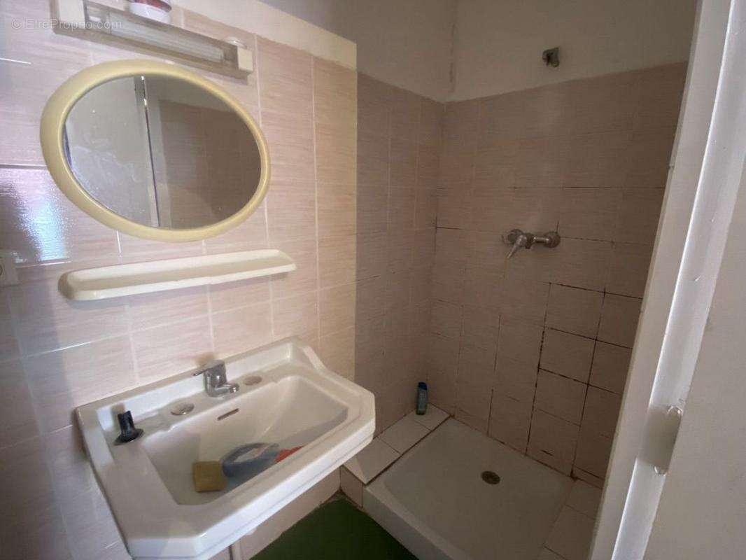 Commerce à TERRASSON-LAVILLEDIEU