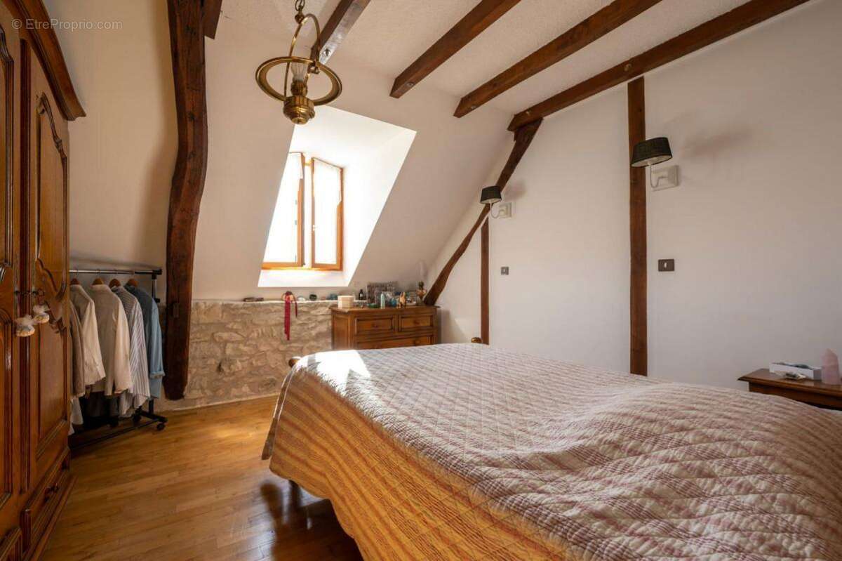 Maison à GINOUILLAC