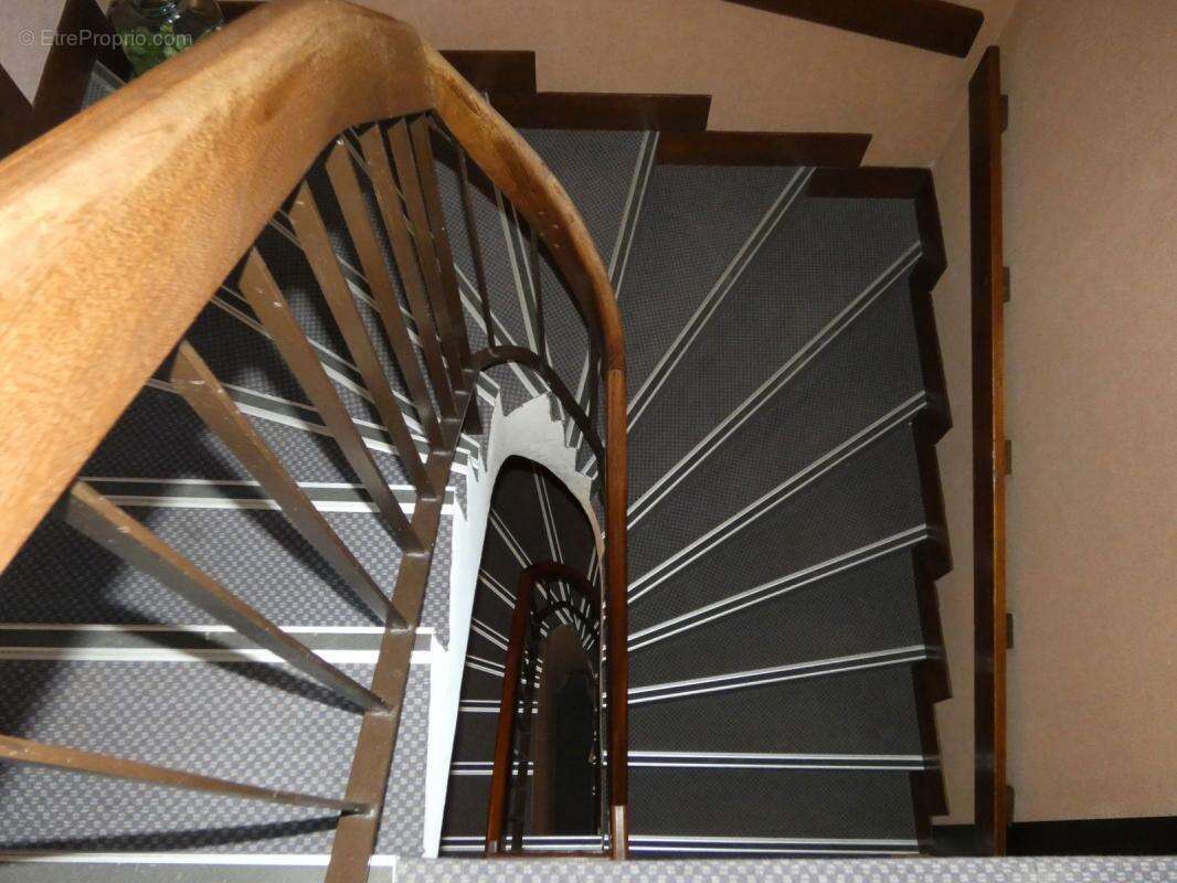 Commerce à CRESSENSAC