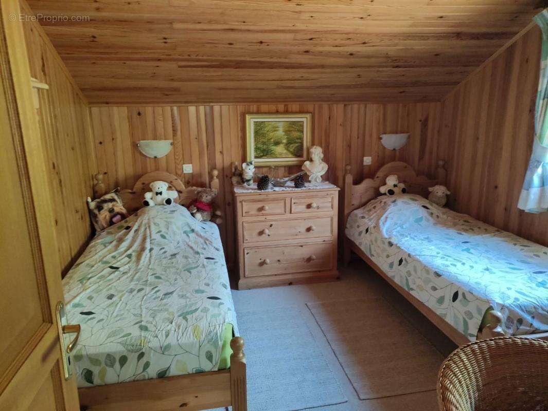 Maison à LACHAPELLE-AUZAC