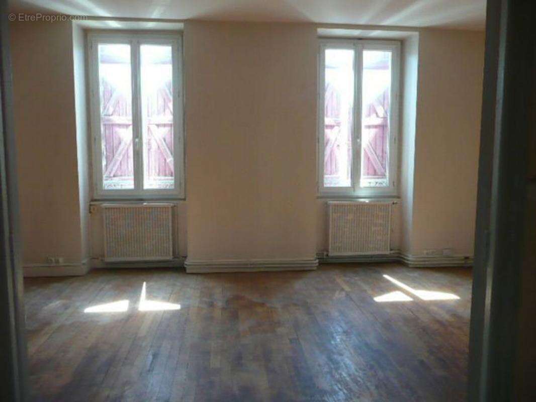 Commerce à SOUILLAC