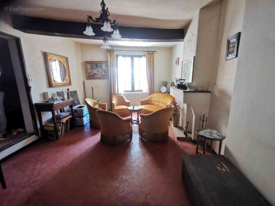 Maison à MOUSTIERS-SAINTE-MARIE