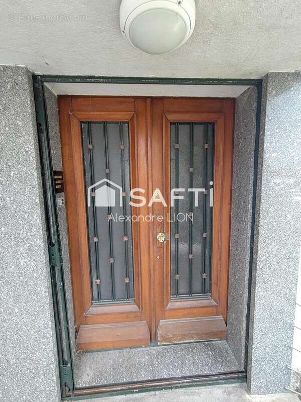 Photo 4 - Commerce à NIORT