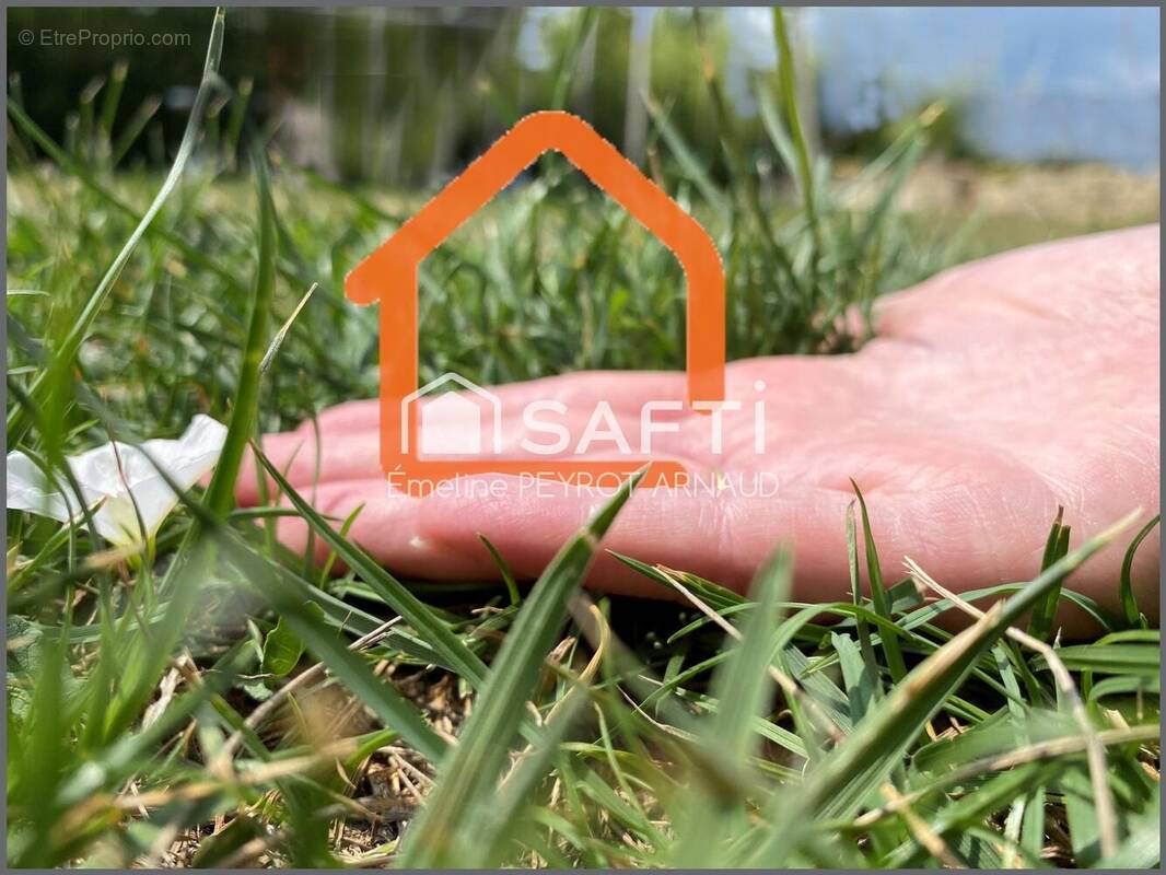 Photo 1 - Terrain à ROIFFIEUX