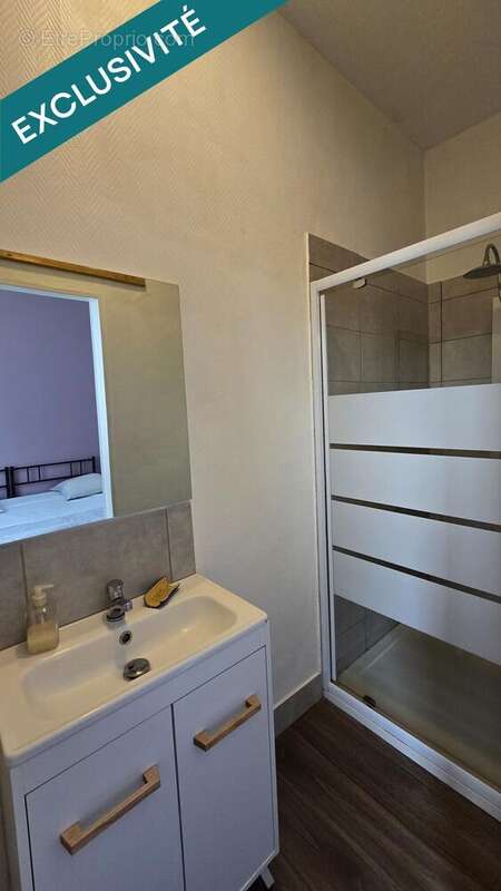 Photo 5 - Maison à LUSSAC-LES-CHATEAUX