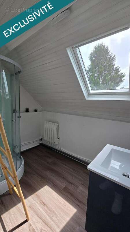 Photo 8 - Maison à LUSSAC-LES-CHATEAUX