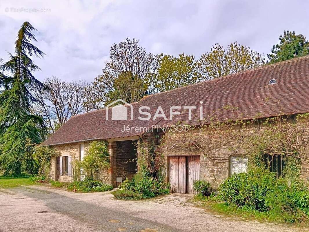 Photo 3 - Maison à MOULINS-LE-CARBONNEL