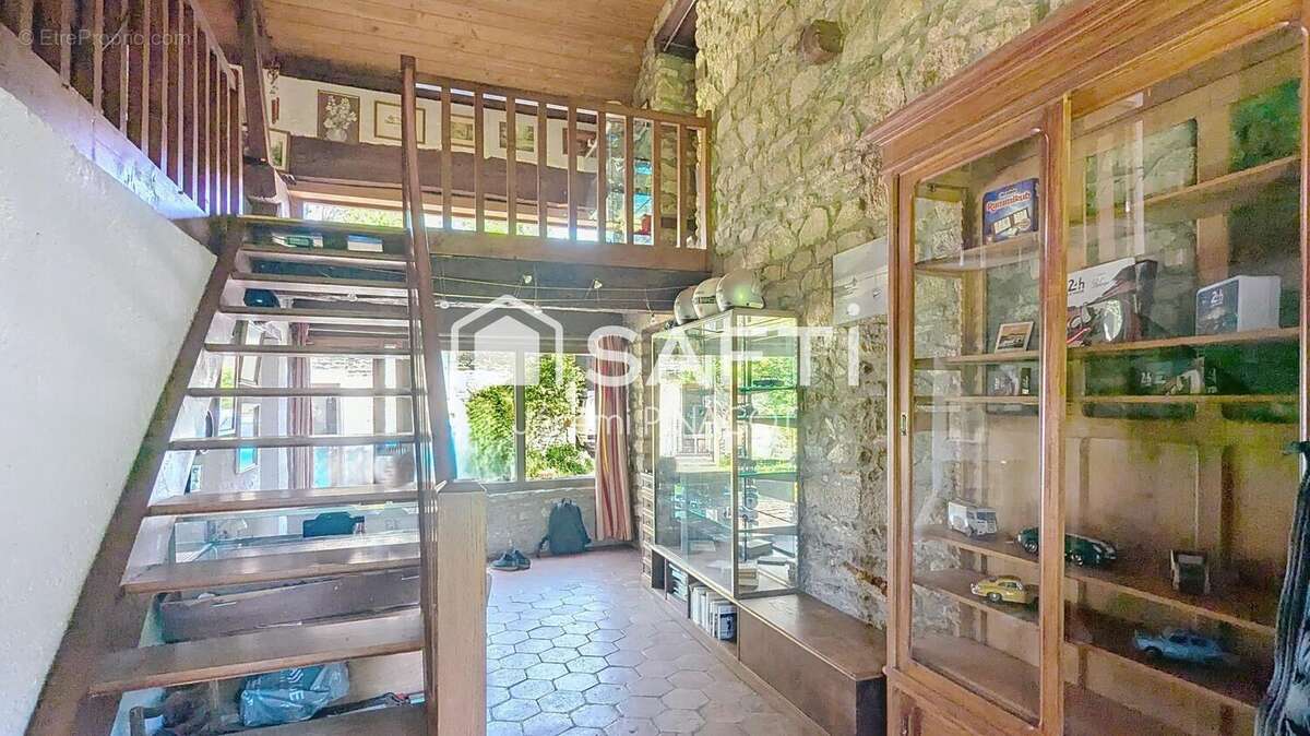 Photo 5 - Maison à MOULINS-LE-CARBONNEL