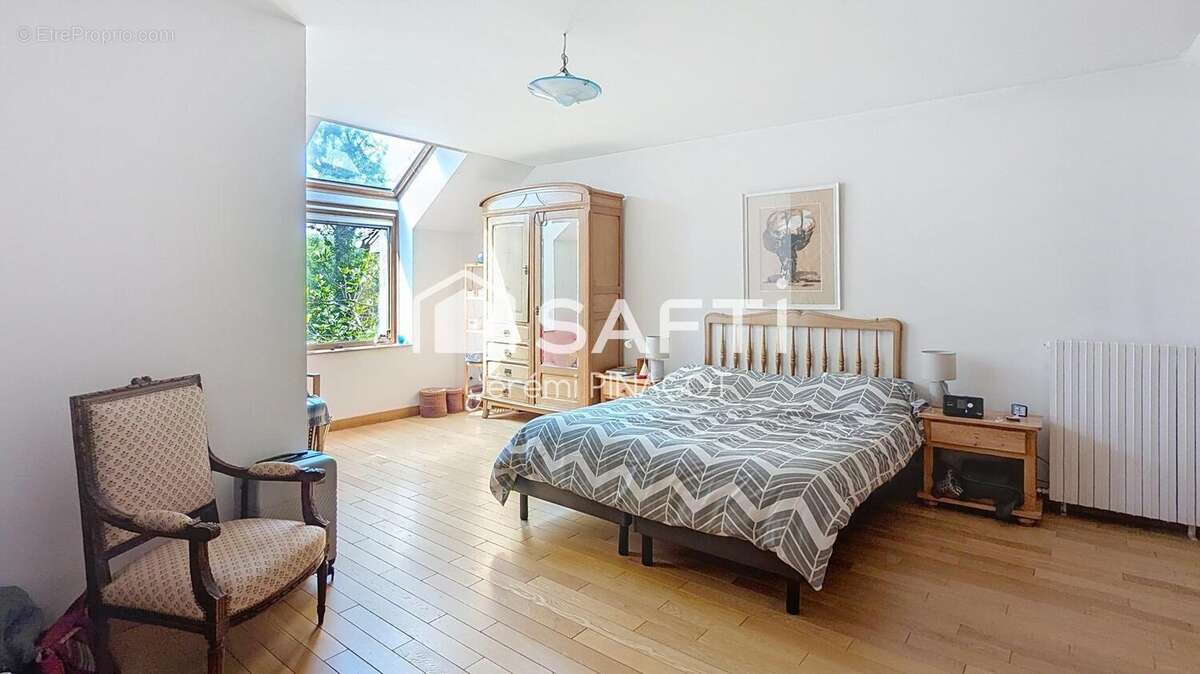 Photo 8 - Maison à MOULINS-LE-CARBONNEL