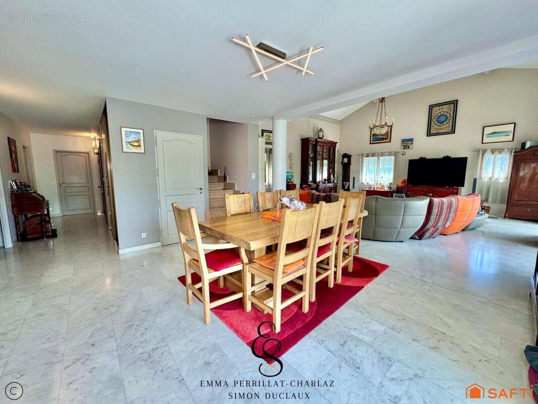 Photo 6 - Maison à VILLEVOCANCE