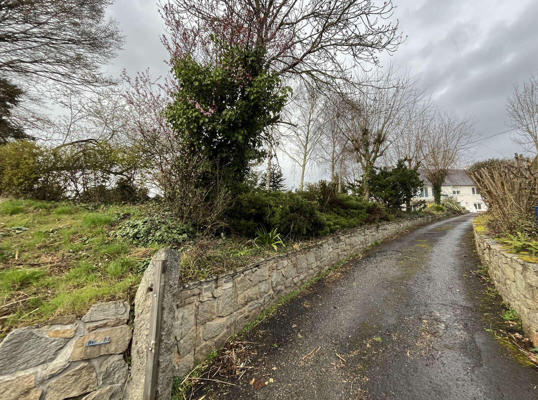 Terrain à PLOUBEZRE