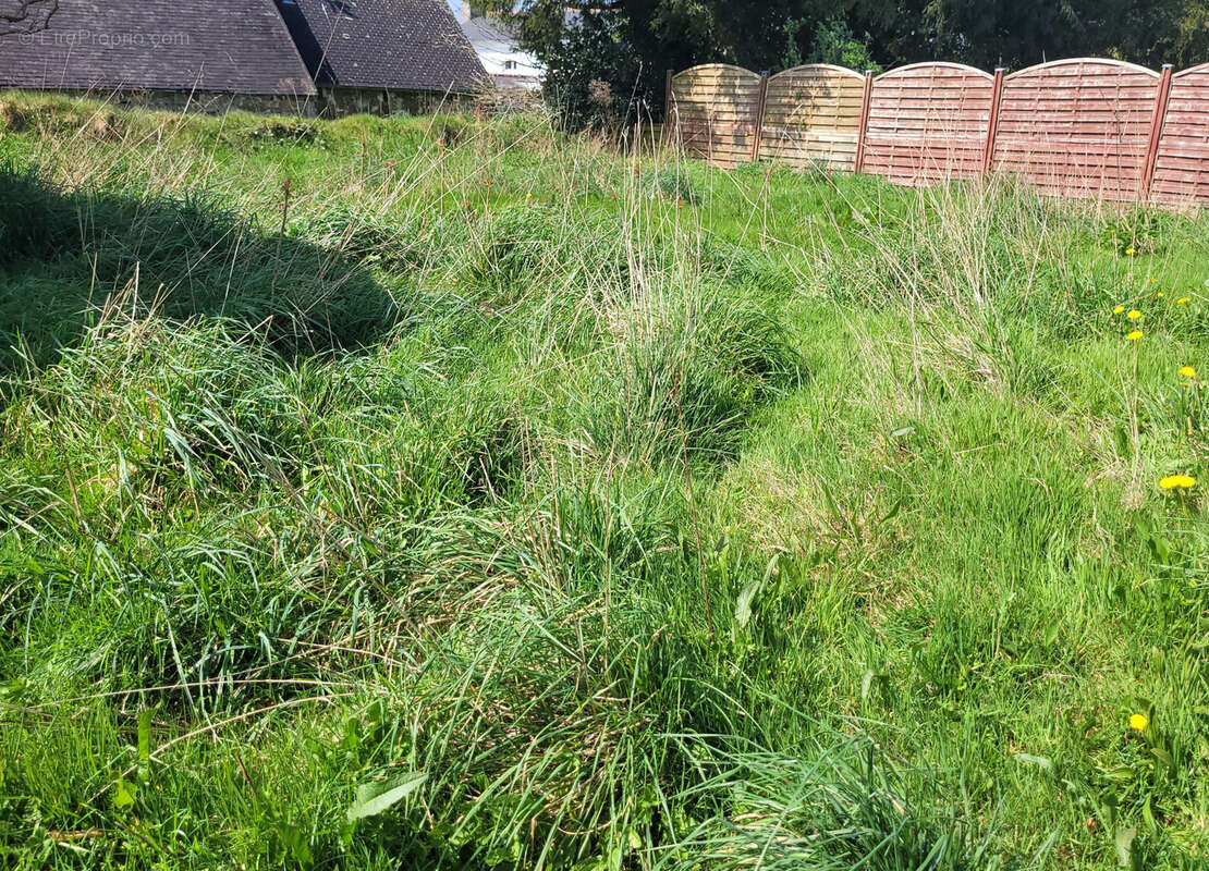 Terrain à LOGUIVY-PLOUGRAS