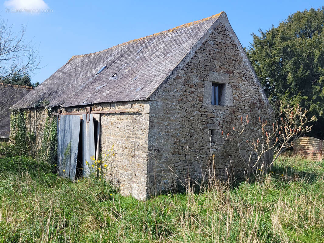 Maison à LOGUIVY-PLOUGRAS
