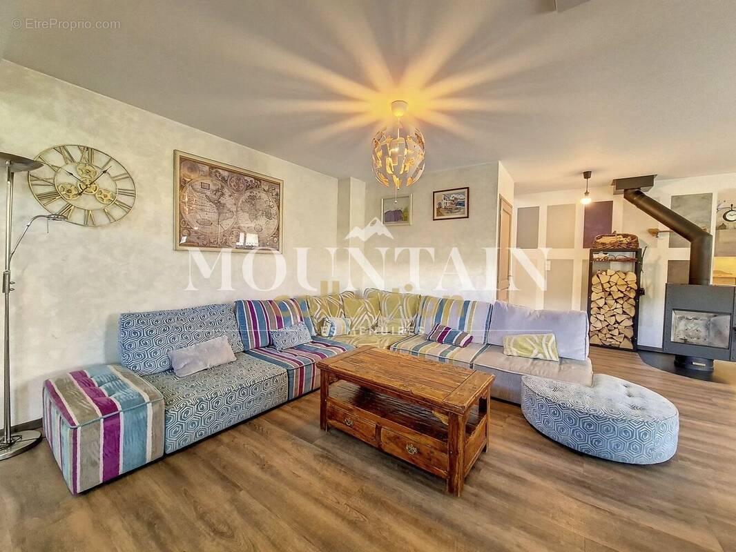 Maison à SAINT-MARTIN-DE-BELLEVILLE