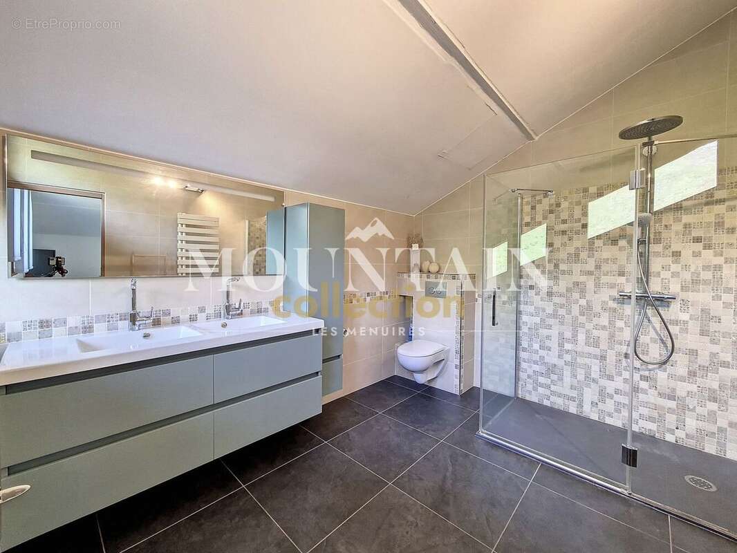 Maison à SAINT-MARTIN-DE-BELLEVILLE