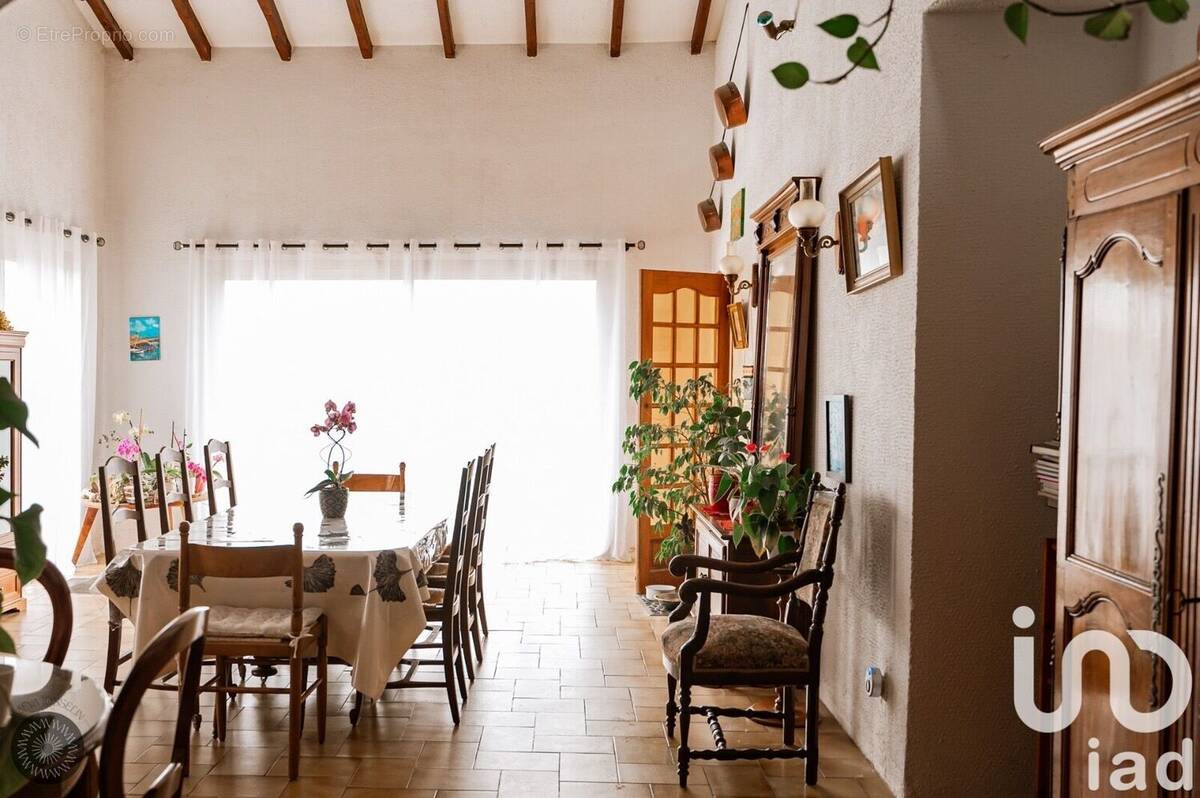 Photo 1 - Maison à SAINT-ESTEVE