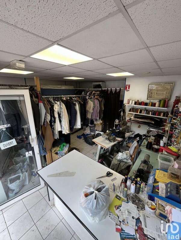 Photo 3 - Commerce à SAVIGNY-LE-TEMPLE