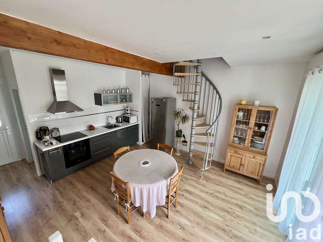 Photo 2 - Maison à JOUY-SUR-MORIN