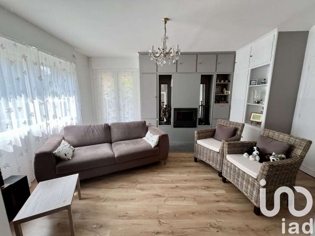 Photo 3 - Maison à JOUY-SUR-MORIN