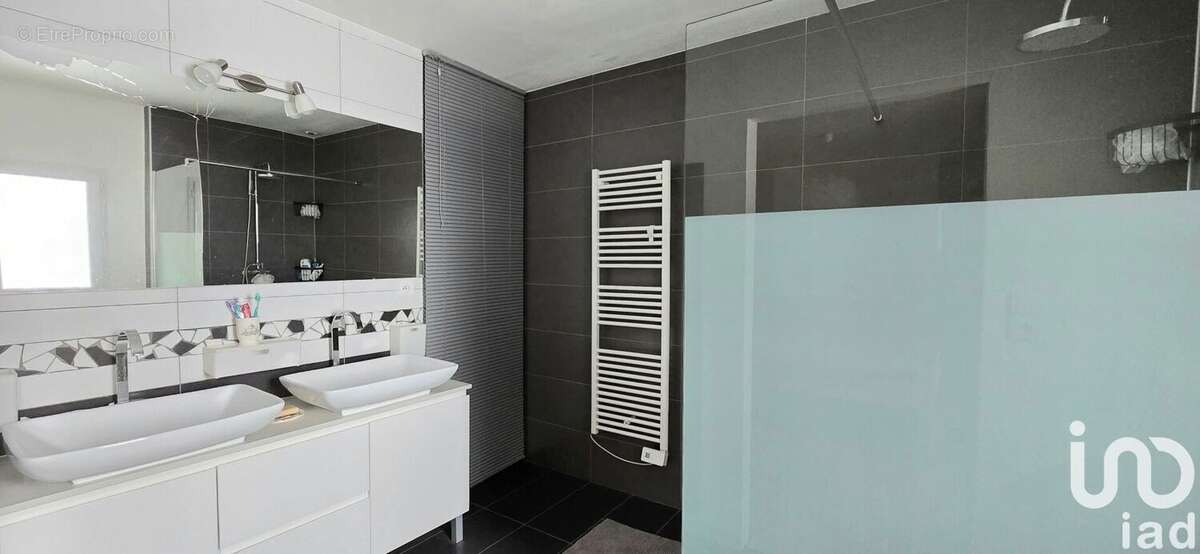 Photo 7 - Maison à SAINT-ETIENNE