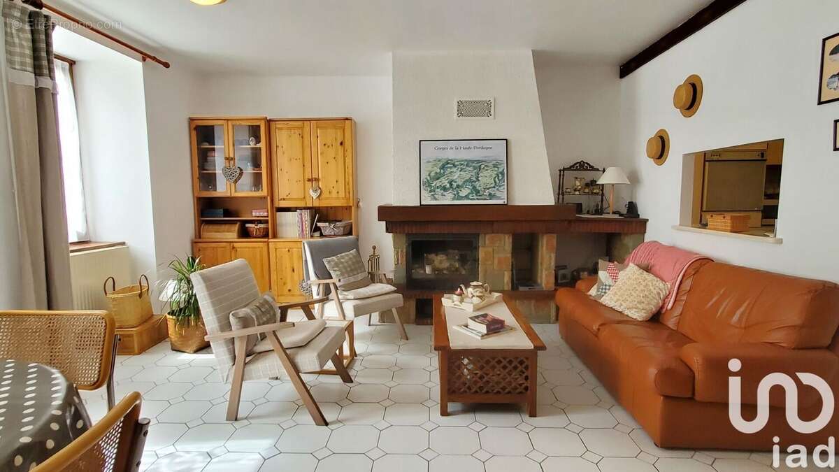 Photo 2 - Maison à NEUVIC