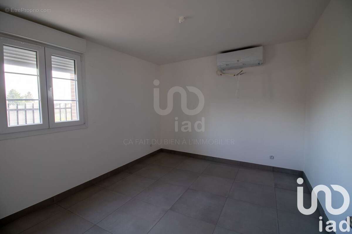 Photo 4 - Maison à CREVECOEUR-LE-GRAND