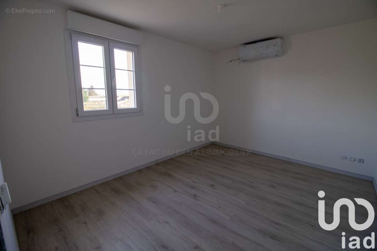 Photo 9 - Maison à CREVECOEUR-LE-GRAND