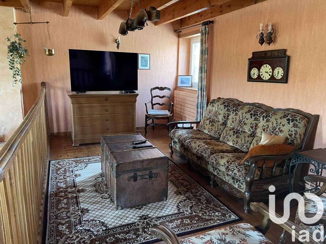 Photo 8 - Maison à VAUVILLE